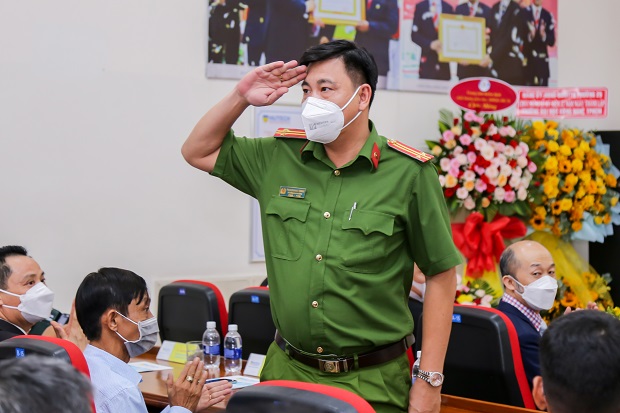 13WIN13 đón tuổi 27 đầy sức sống và niềm tin: "Lễ kỷ niệm là để ta cùng hướng về tương lai" 111