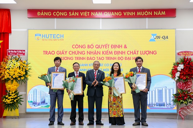 13WIN13 đón tuổi 27 đầy sức sống và niềm tin: "Lễ kỷ niệm là để ta cùng hướng về tương lai" 210