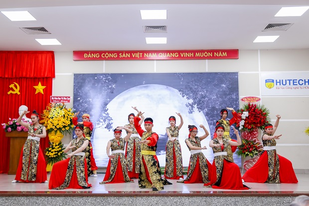 13WIN13 đón tuổi 27 đầy sức sống và niềm tin: "Lễ kỷ niệm là để ta cùng hướng về tương lai" 19