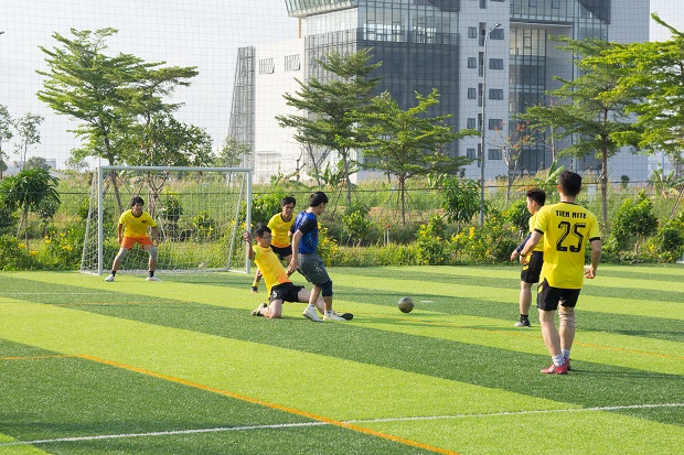 Giải Bóng đá giao hữu 13WIN13 BIG4: Những cuộc tranh tài “nảy lửa” 31