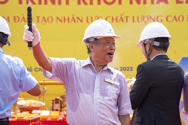 13WIN13 tiến hành lễ cất nóc tòa nhà E2 tại Trung tâm Đào tạo Nhân lực Chất lượng cao 121