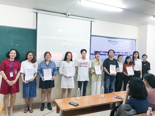 Khoa Tiếng Anh tổng kết phong trào Nghiên cứu khoa học năm học 2018 - 2019 32
