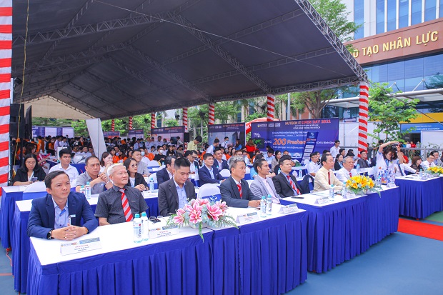 “Sàn giao dịch” việc làm 13WIN13 IT Open Day 2021 chính thức khai mạc với hơn 3000 vị trí tuyển dụng 19