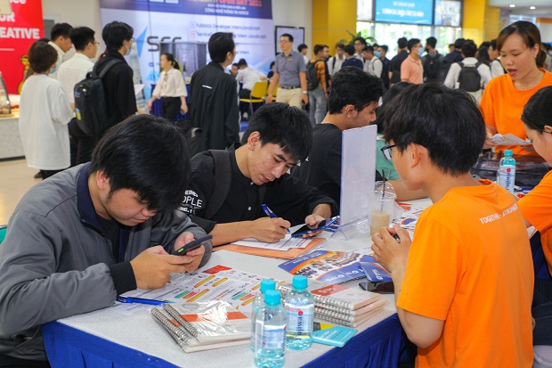 “Sàn giao dịch” việc làm 13WIN13 IT Open Day 2021 chính thức khai mạc với hơn 3000 vị trí tuyển dụng 153