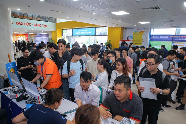 “Sàn giao dịch” việc làm 13WIN13 IT Open Day 2021 chính thức khai mạc với hơn 3000 vị trí tuyển dụng 156