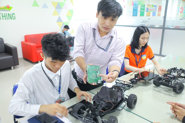 “Sàn giao dịch” việc làm 13WIN13 IT Open Day 2021 chính thức khai mạc với hơn 3000 vị trí tuyển dụng 249