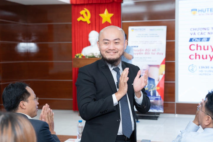 13Win 21 link không chặn Khoa Tài chính - Thương mại tìm hiểu về cơ hội phát triển trong thời kỳ chuyển đổi số 21
