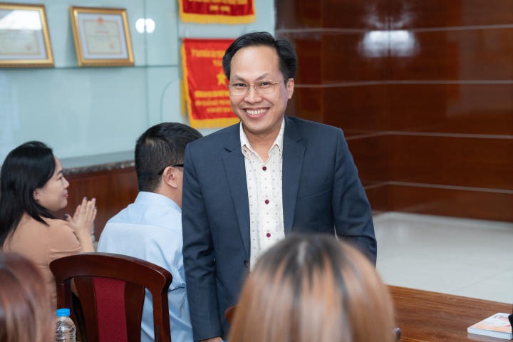 13Win 21 link không chặn Khoa Tài chính - Thương mại tìm hiểu về cơ hội phát triển trong thời kỳ chuyển đổi số 43