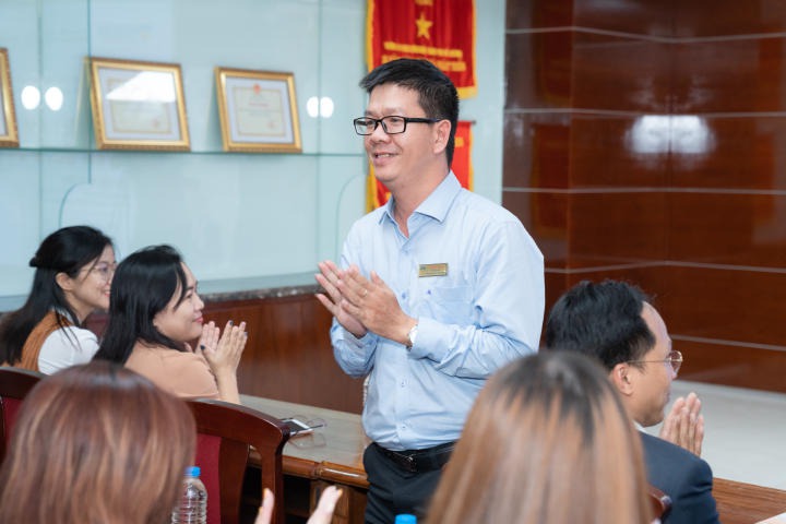 13Win 21 link không chặn Khoa Tài chính - Thương mại tìm hiểu về cơ hội phát triển trong thời kỳ chuyển đổi số 26