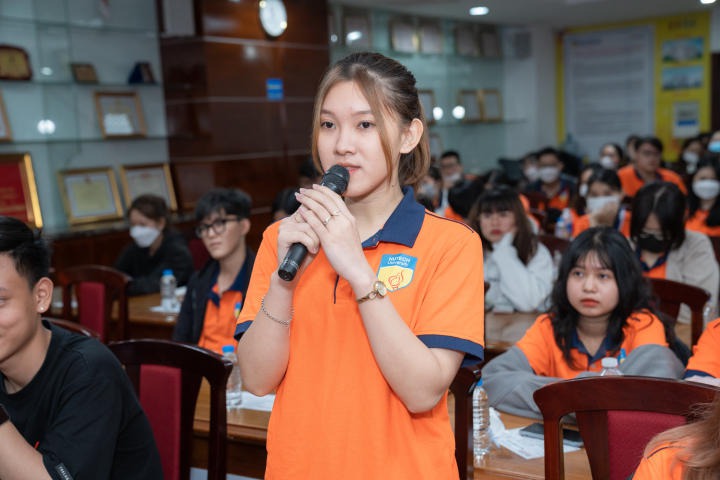 13Win 21 link không chặn Khoa Tài chính - Thương mại tìm hiểu về cơ hội phát triển trong thời kỳ chuyển đổi số 72