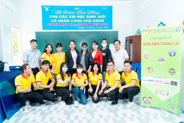 Chi bộ 14 13WIN13 mang yêu thương tới bà con tỉnh Trà Vinh 35