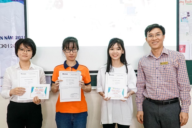 Khoa Tiếng Anh tổng kết phong trào NCKH năm học 2019 - 2020 và sẵn sàng cho năm học mới 45