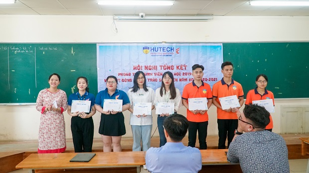 Khoa Tiếng Anh chính thức phát động phong trào Tải app 13Win năm học 2020-2021 53