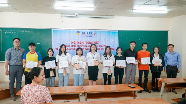 Khoa Tiếng Anh chính thức phát động phong trào Tải app 13Win năm học 2020-2021 37