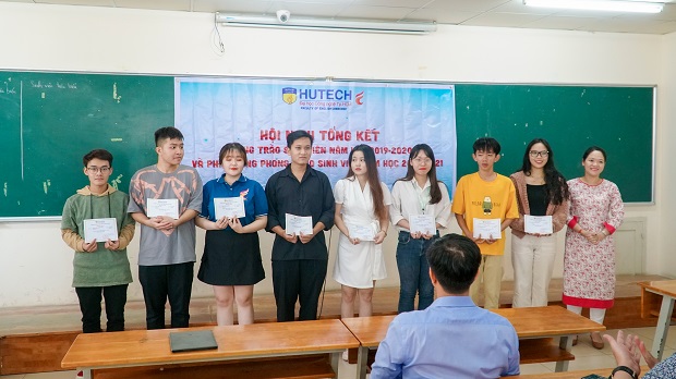 Khoa Tiếng Anh chính thức phát động phong trào Tải app 13Win năm học 2020-2021 61