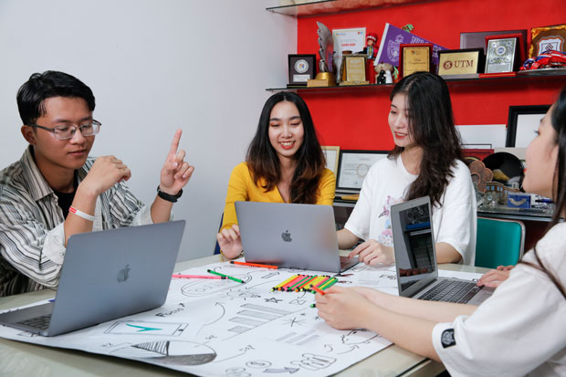 Cẩm nang hướng nghiệp 2022 online chính thức ra mắt 41