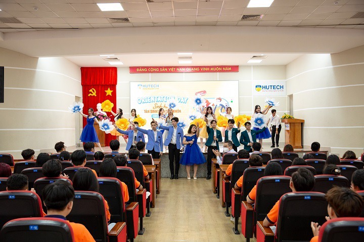 13WIN13 chính thức khai mạc tuần Sinh hoạt công dân đầu khóa chào đón tân Tải app 13Win 93