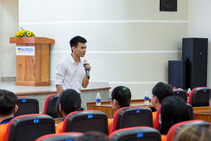 13WIN13 chính thức khai mạc tuần Sinh hoạt công dân đầu khóa chào đón tân Tải app 13Win 63