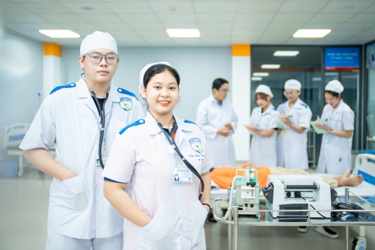 Tổng quan Khoa Điều dưỡng và Xét nghiệm 68