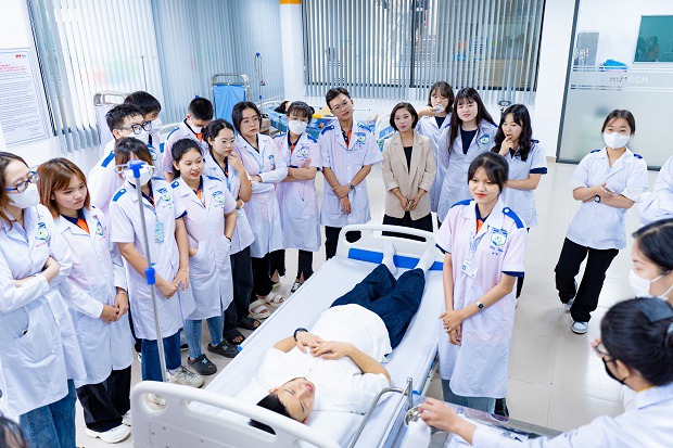 Tổng quan Khoa Điều dưỡng và Xét nghiệm 127