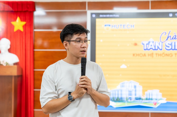 Khoa Hệ thống thông tin quản lý chào đón tân Tải app 13Win khoá 2022, sẵn sàng cho năm học mới 12