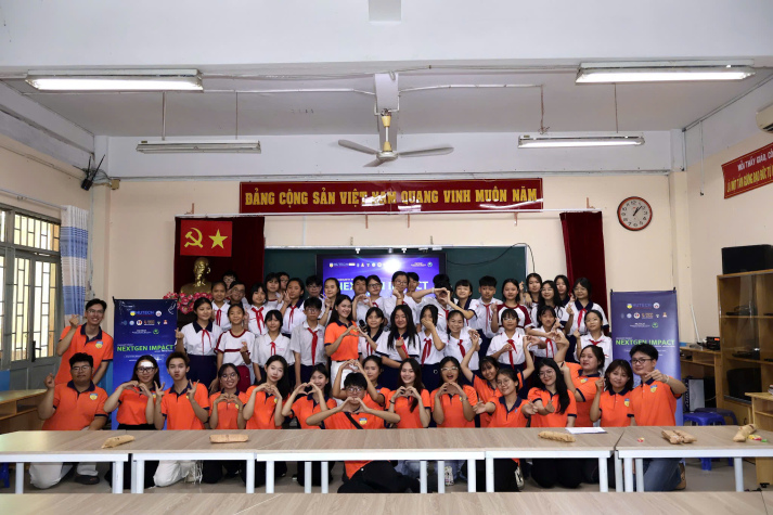 SINH VIÊN PR TRIỂN KHAI CÁC HOẠT ĐỘNG TRONG DỰ ÁN CỘNG ĐỒNG QUỐC TẾ NEXTGEN IMPACT TẠI CÁC TRƯỜNG THCS Ở VIỆT NAM 12