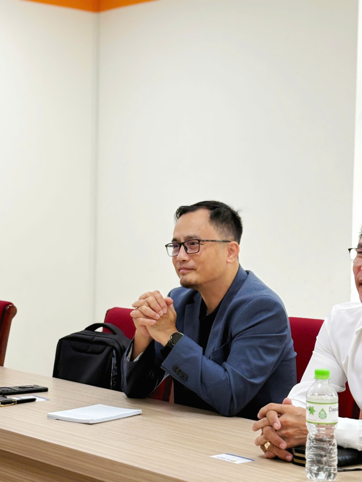 Khoa Luật 13WIN13 làm việc với tổ chức LIF Vietnam Chapter (LVC) – Hướng đến ký kết MOU trong thời gian tới! 26