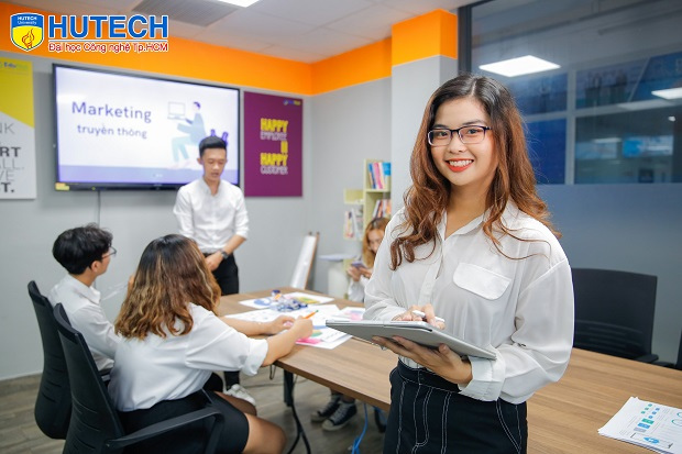 Faculty of Marketing and International Business 420