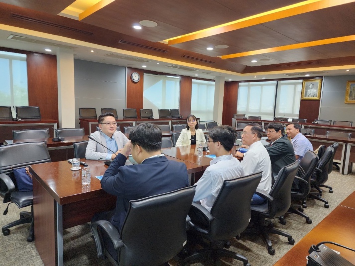 GIẢNG VIÊN 13WIN13 THAM QUAN HỌC TẬP VÀ HỢP TÁC QUỐC TẾ TẠI THAMMASAT UNIVERSITY 40