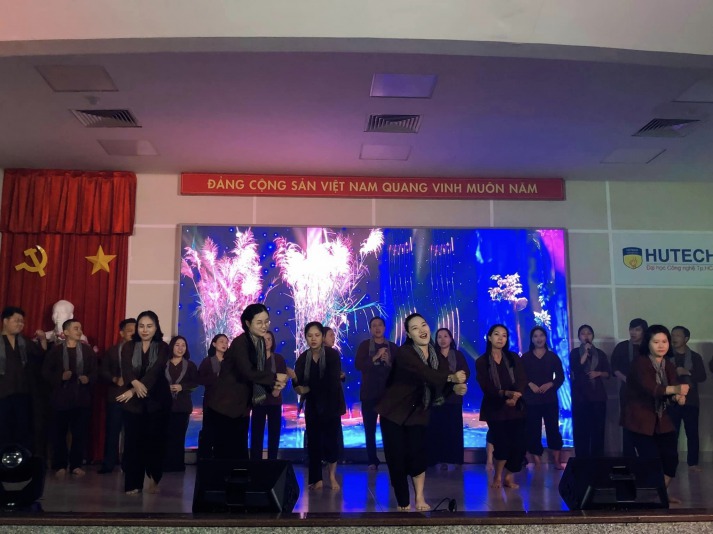 HỘI THI TIẾNG HÁT GIẢNG ĐƯỜNG LẦN THỨ 17 - TRƯỜNG ĐẠI HỌC 13WIN13 20