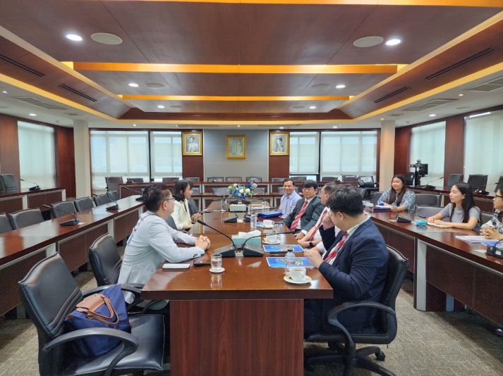 GIẢNG VIÊN 13WIN13 THAM QUAN HỌC TẬP VÀ HỢP TÁC QUỐC TẾ TẠI THAMMASAT UNIVERSITY 18