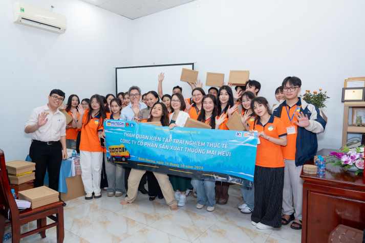 Faculty of Marketing and International Business 1004