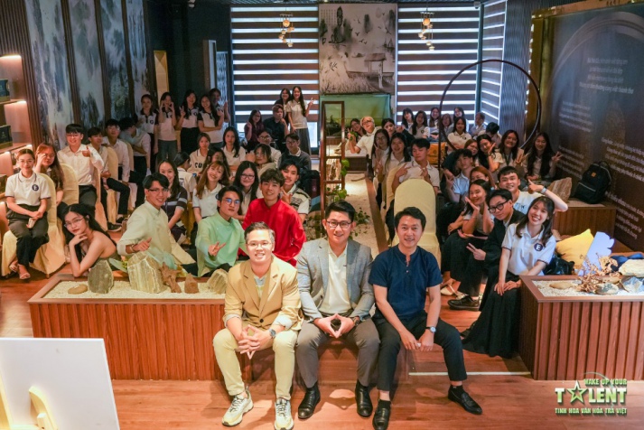 RECAP BUỔI TRIỂN LÃM POSTER SHOW VÒNG BÁN KẾT WAKE UP YOUR TALENT MÙA 2 7