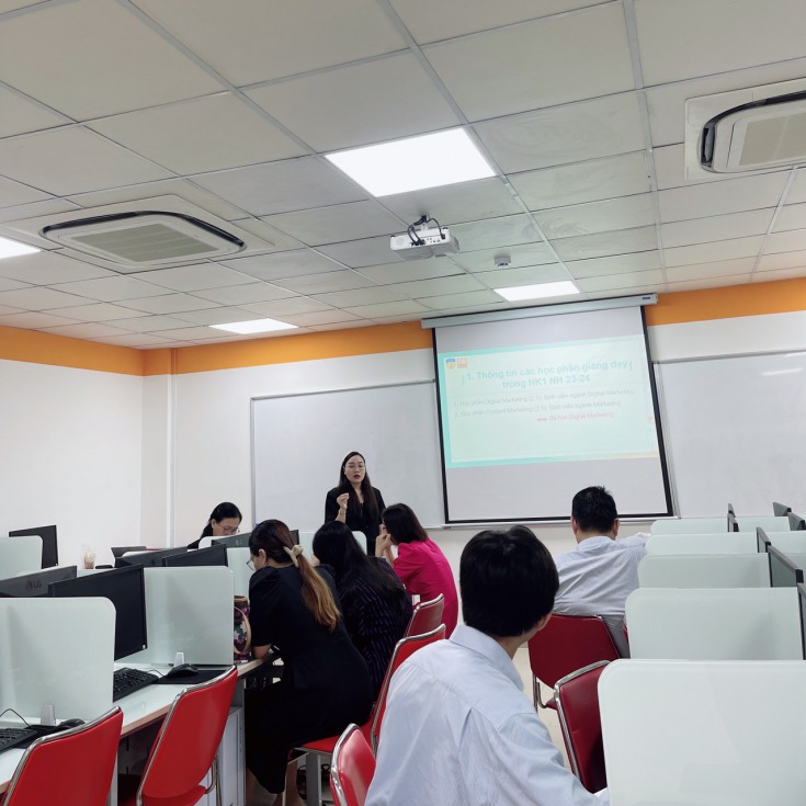 HỌP MẶT NGÀNH DIGITAL MARKETING, KHOA MARKETING - KINH DOANH QUỐC TẾ HỌC KỲ I - NĂM HỌC 2023 - 2024 18