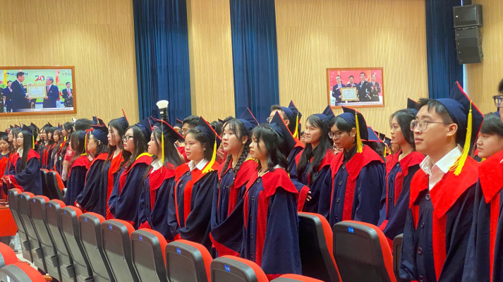 CHÚC MỪNG TÂN CỬ NHÂN KHOA NHẬT BẢN HỌC – 13WIN13 10