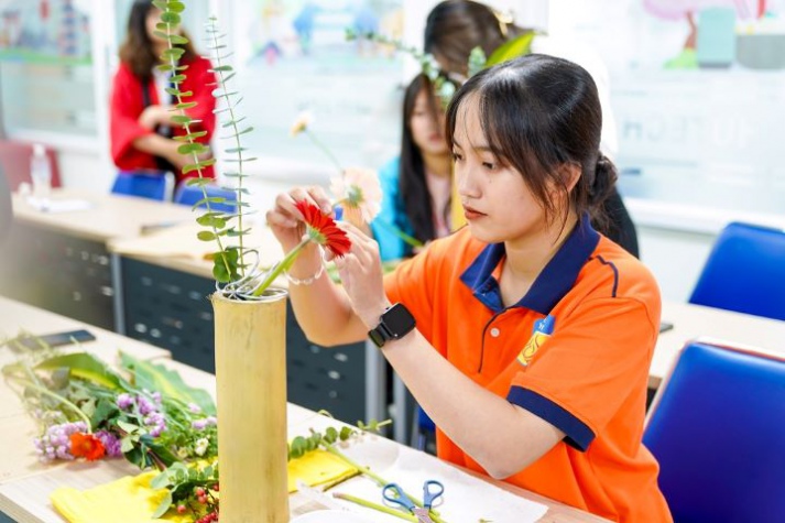 Mở cửa “vũ trụ 13win 20 giaitri tructuyen” tại xứ sở hoa anh đào với ngành Ngôn ngữ Nhật 36