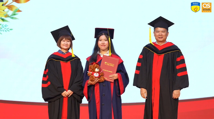 CHÚC MỪNG TÂN CỬ NHÂN KHOA NHẬT BẢN HỌC – 13WIN13 16