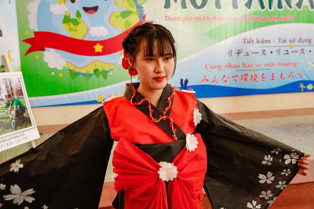 2020年13WIN13大学日本学部の「もったいない」祭り。 200