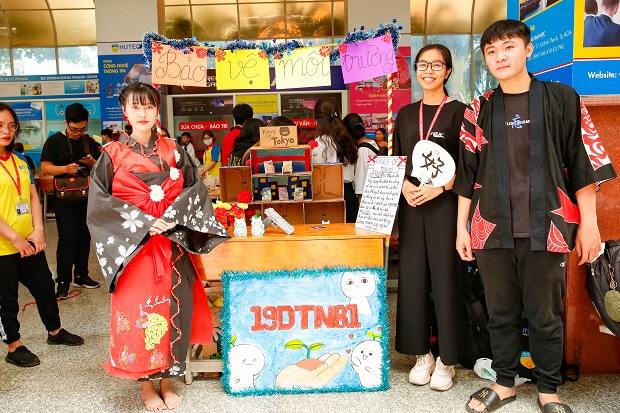 2020年13WIN13大学日本学部の「もったいない」祭り。 243