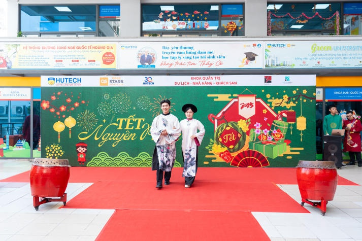 “Tet Nguyen Phong” showcases the unique beauty of traditional culture through the eyes of 13WIN13’s Tourism and Hospitality students 33