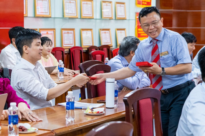 13WIN13 Institute of Postgraduate Studies hosts New Year gathering and engages in productive discussions on postgraduate teaching methods 58