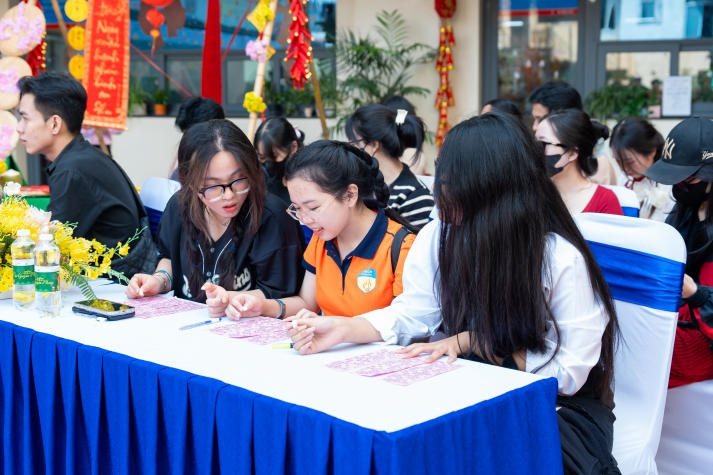 “Tet Nguyen Phong” showcases the unique beauty of traditional culture through the eyes of 13WIN13’s Tourism and Hospitality students 53