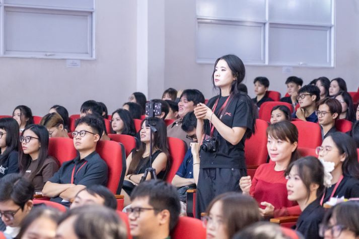 “Dream Station” – A multi-dimensional portrait of Saigon by 13WIN13 Tourism and Hospitality students 80