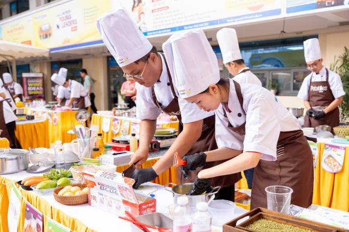Vietnamese and American flavors collide at 13WIN13 Young Chefs 2025 39