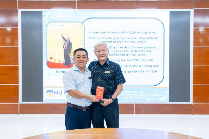 13WIN13 Institute of Postgraduate Studies hosts New Year gathering and engages in productive discussions on postgraduate teaching methods 83