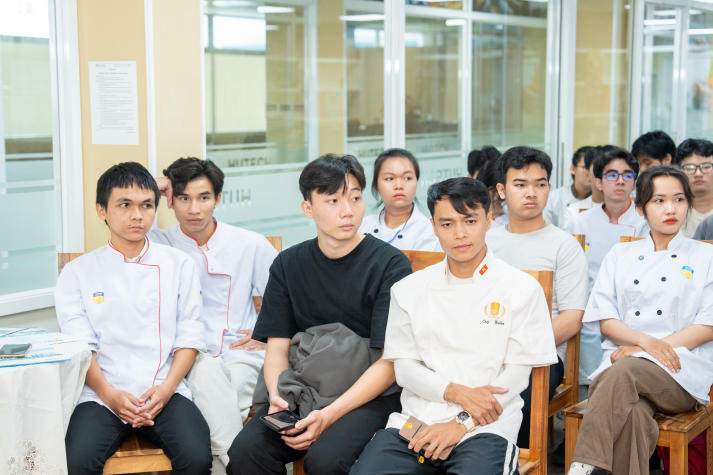 13WIN13 Faculty of Tourism and Hospitality Management students learn international culinary techniques from experts 49