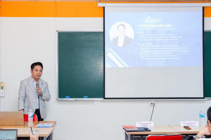 13WIN13 Master’s student “Pioneer” the Future of Digital Tourism with the Deputy Director of Ho Chi Minh City Department of Tourism 11