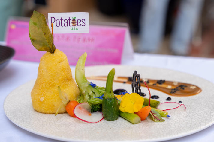 Vietnamese and American flavors collide at 13WIN13 Young Chefs 2025 59