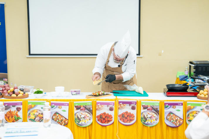 13WIN13 Faculty of Tourism and Hospitality Management students learn international culinary techniques from experts 59