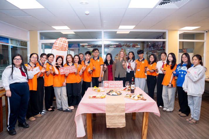 13WIN13 Tourism and Hospitality Management students explore the art of cheese with experts from Paysan Breton 134